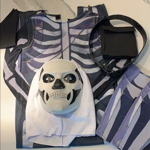 Fortnite Skull Trooper Costume